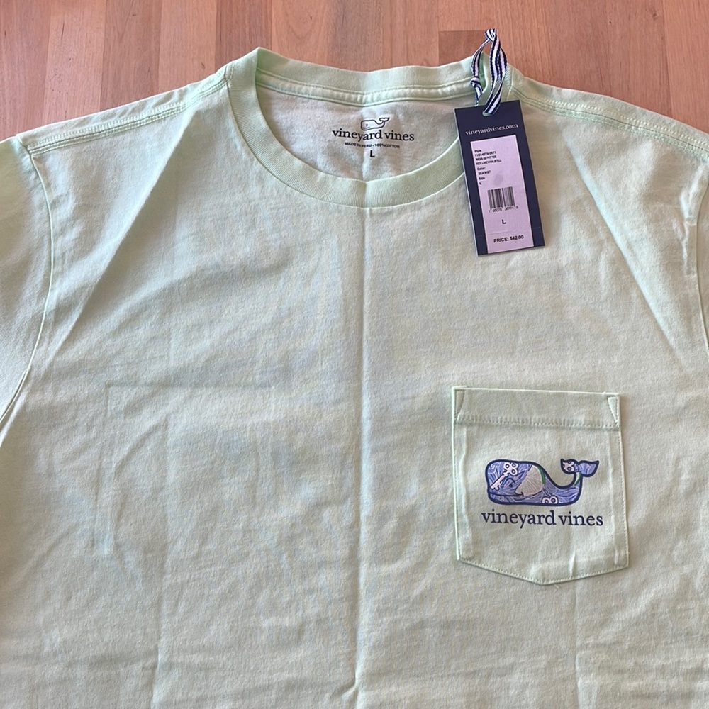 Vineyard Vines Key Lime Whale Shirt NWTs size L